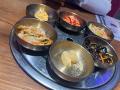 -首尔朴宝·炭火烤肉(五角场店)