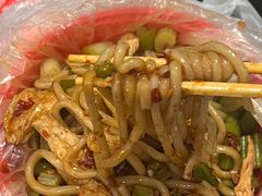 -玲玲米粉·新疆现炒米粉(大十字总店)