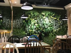 大堂-南城十里潮汕鲜牛火锅·鲜虾生滚粥(融汇老商埠店)