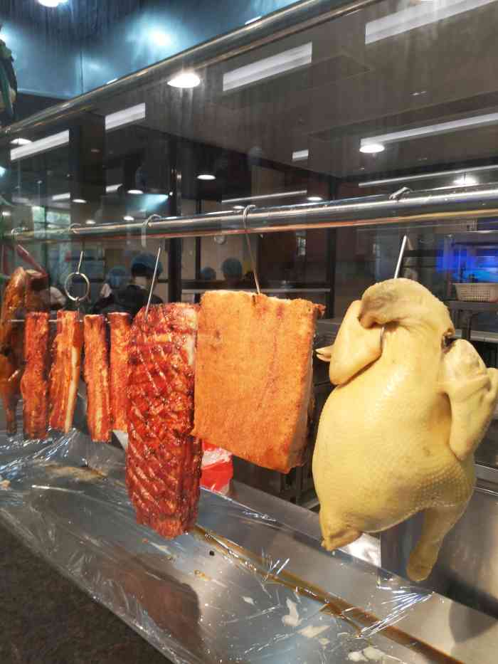 幸福阳光大酒楼-"周日午时来吃, 点了4样. 点多了紫菜卷.