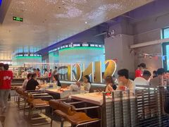 -肥肥虾庄·金牌油焖大虾(汉街SKP店)