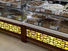 面包甜点陈列柜-老鼎丰(靖宇街总店)
