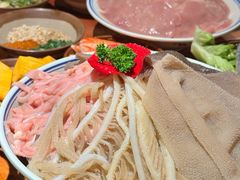 -周小明火锅(黑金冠社区店)