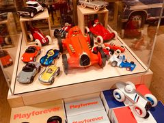 -乐蓬马歇百货公司(Rive Gauche)