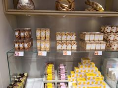 面包甜点陈列柜-好利来(牡丹园店)