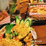 霸榜魔都美食榜十年的泰餐顶流— 泰妃殿来扬州啦