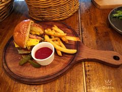 -羽深肉铺 Steak & Wine
