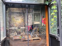 -出走咖啡·面包(宋庄店)