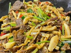 干锅牛杂-牛八宝桂林米粉(八里庄店)