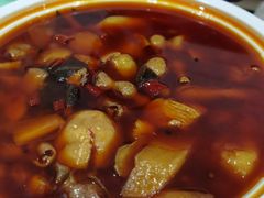 -晓彭肥肠鸡·泡椒鸡火锅(水木天地店)