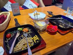 -豪客嘉族·麦尼顿西餐厅(乐福天下店)