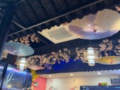 -老街烧烤大排档·地道湖北菜·龙虾馆(汉口火车站店)