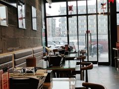 靠窗位-聚点串吧·北京烧烤(朝北店)