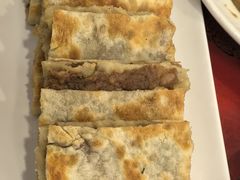 猪肉大葱肉饼-玉华台饭庄(裕中西里小区店)