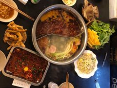 -岗上渣渣老火锅(两路口店)