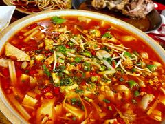 -李双猪·小龙虾·烧烤·羊肉煲(乐山店)