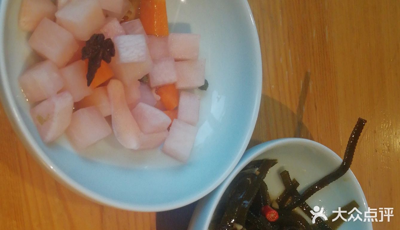 我比较喜欢海带丝，干锅土豆片辣辣的（川菜的味道）