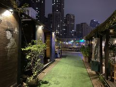 -冰冰龙虾·江湖菜·花园江景餐厅