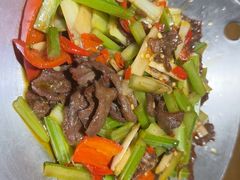 -嫩芽 ·地道重庆菜(十八梯露台夜景店)