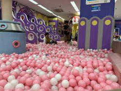 -孩子王童乐园(马群店)