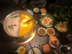 -湊湊火锅·茶憩(新中关购物中心店)
