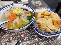 -长人馄饨铺(解放街店)