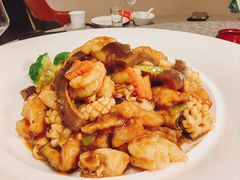 -连鹭海鲜·海肠捞饭·海胆饭(星海店)