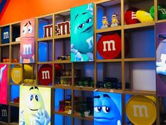 -m豆巧克力世界(上海世茂广场店)