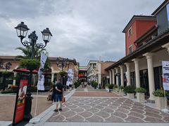 -佛罗伦萨小镇广佛名品奥特莱斯(疏港路店)