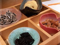 -萤初高端日料王(曲江银泰店)