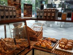 -Dough&Joe团憩(瑞虹天地月亮湾店)