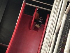 -嘿哟动霸CHUA·新潮玩运动娱乐中心·蹦床滑冰团建乐园