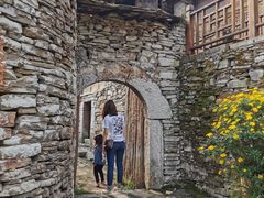 -高荡千年布依古寨旅游景区