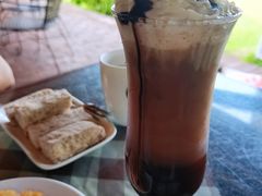 -侯臣咖啡文化村