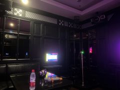 -范特西FANTASY量贩式KTV(民主广场店)