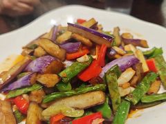 -阿峰饭店·本地土菜馆·农家土鸡煲·一品神仙鸡(报福店)