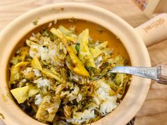 -煲仔皇腊味煲仔饭(经四万达店)
