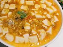 蟹粉豆腐-卯时·龙光雅宴·精致锡帮菜(惠山古镇店)