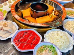 -三江两海老火锅(北京首店)