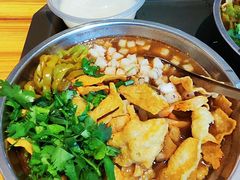 -柳州肥姨妈大骨螺蛳粉(东靖路店)