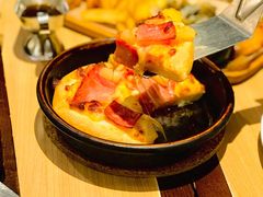-必胜客(康华路店)