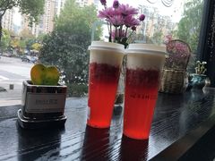 草莓芝士奶盖-爸爸糖吐司面包(南京奥体店)