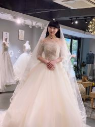 -艾米丽婚纱礼服