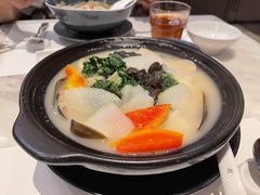 鲜贝鱼汤煮时蔬-港丽餐厅(高德置地店)