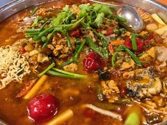 -牟记江湖重庆地标特色菜鱼蛋海鲜羊蝎子(巴南区黑金冠十多年好店)