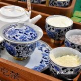 成都，奶茶也要用盖碗喝才香！茶市开张喽～