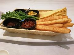 -老船夫婚宴婚庆会馆(延吉路店)
