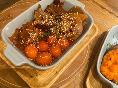 -蜜桃餐厅·伴山(湖滨商业街店)