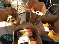 -星巴克臻选(莘庄仲盛店)