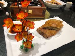 腐皮葱花肉-东哥紫阳蒸盆子(旺座·现代城店)